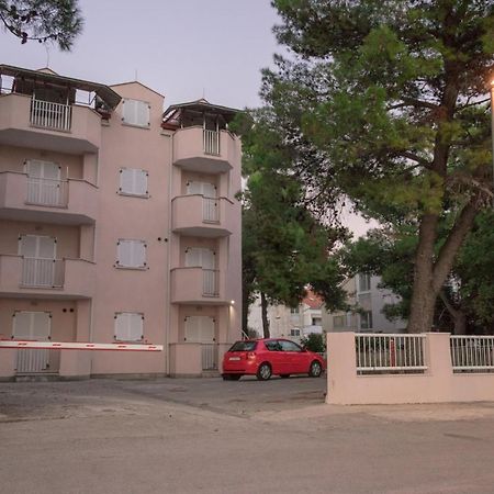 Apartman Nena ตูรันญ์ ภายนอก รูปภาพ