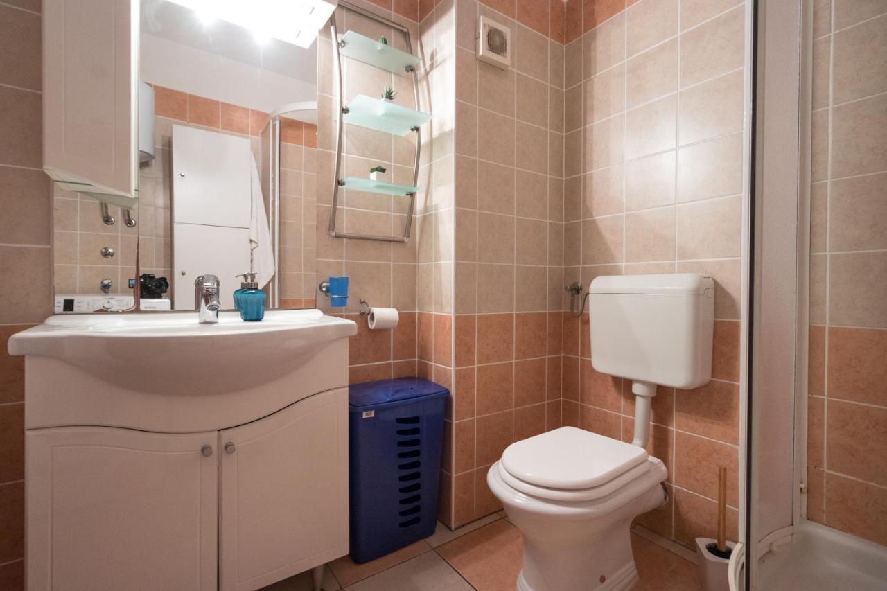 Apartman Nena ตูรันญ์ ภายนอก รูปภาพ