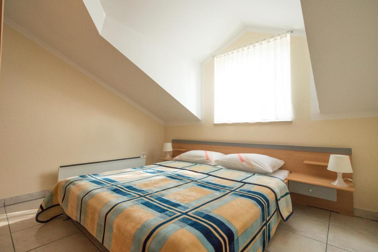 Apartman Nena ตูรันญ์ ภายนอก รูปภาพ