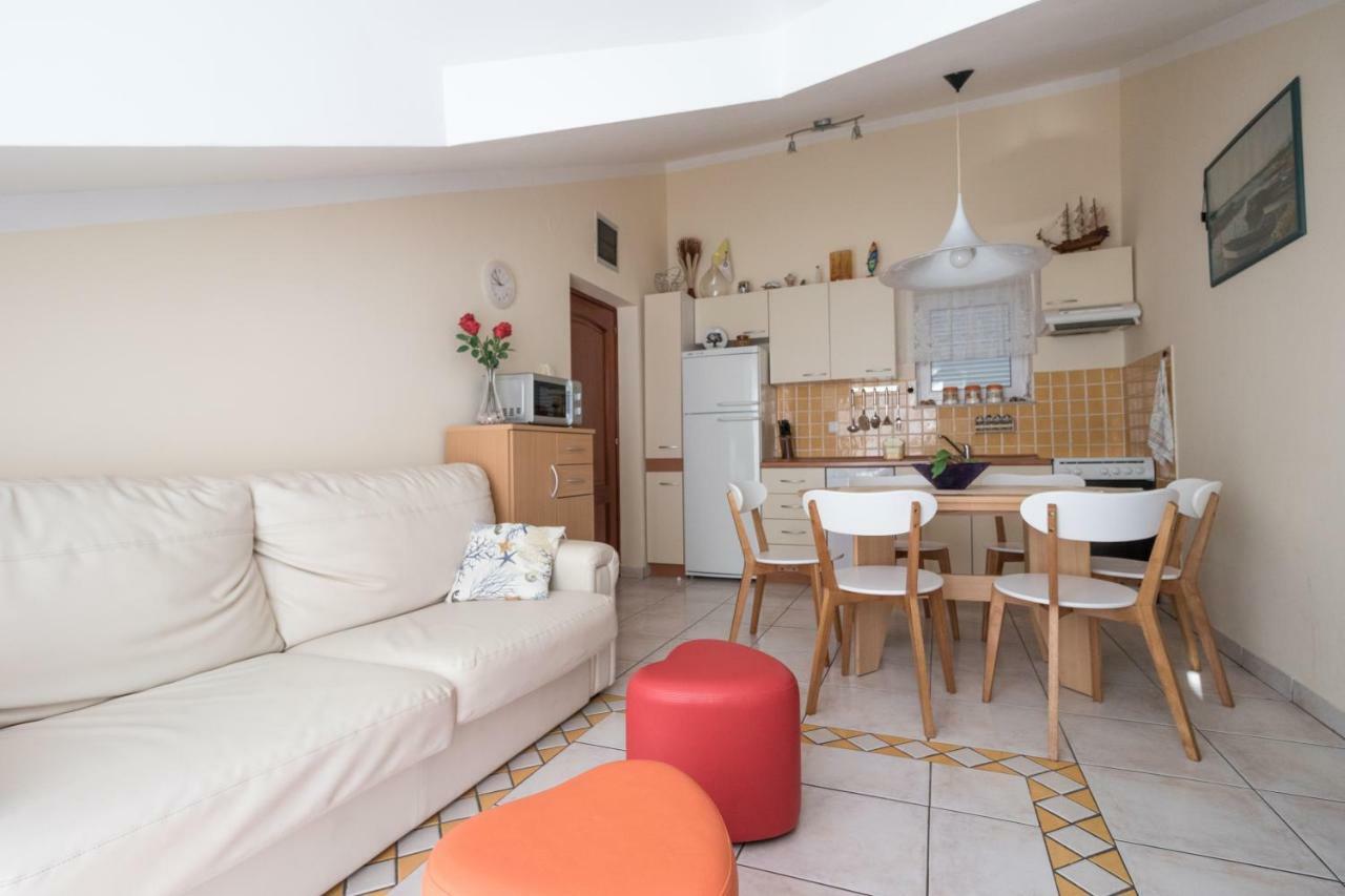 Apartman Nena ตูรันญ์ ภายนอก รูปภาพ