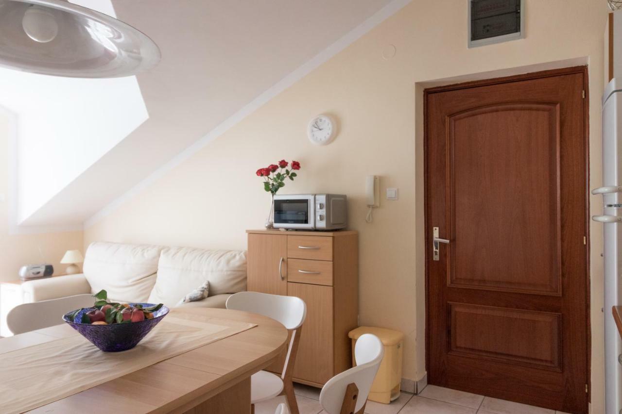 Apartman Nena ตูรันญ์ ภายนอก รูปภาพ